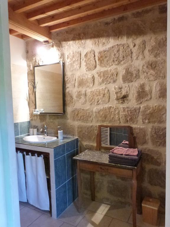 Pranles Domaine Du Clap B&B 객실 사진